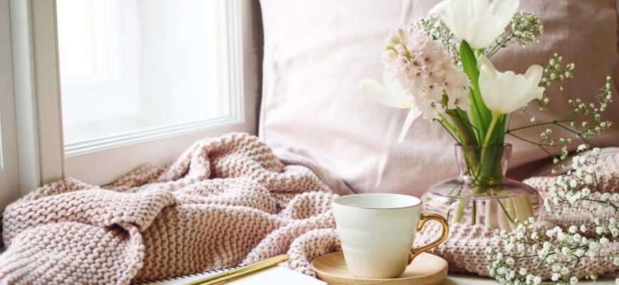 Cozy,Easter,,Spring,Still,Life,Scene.,Cup,Of,Coffee,,Opened